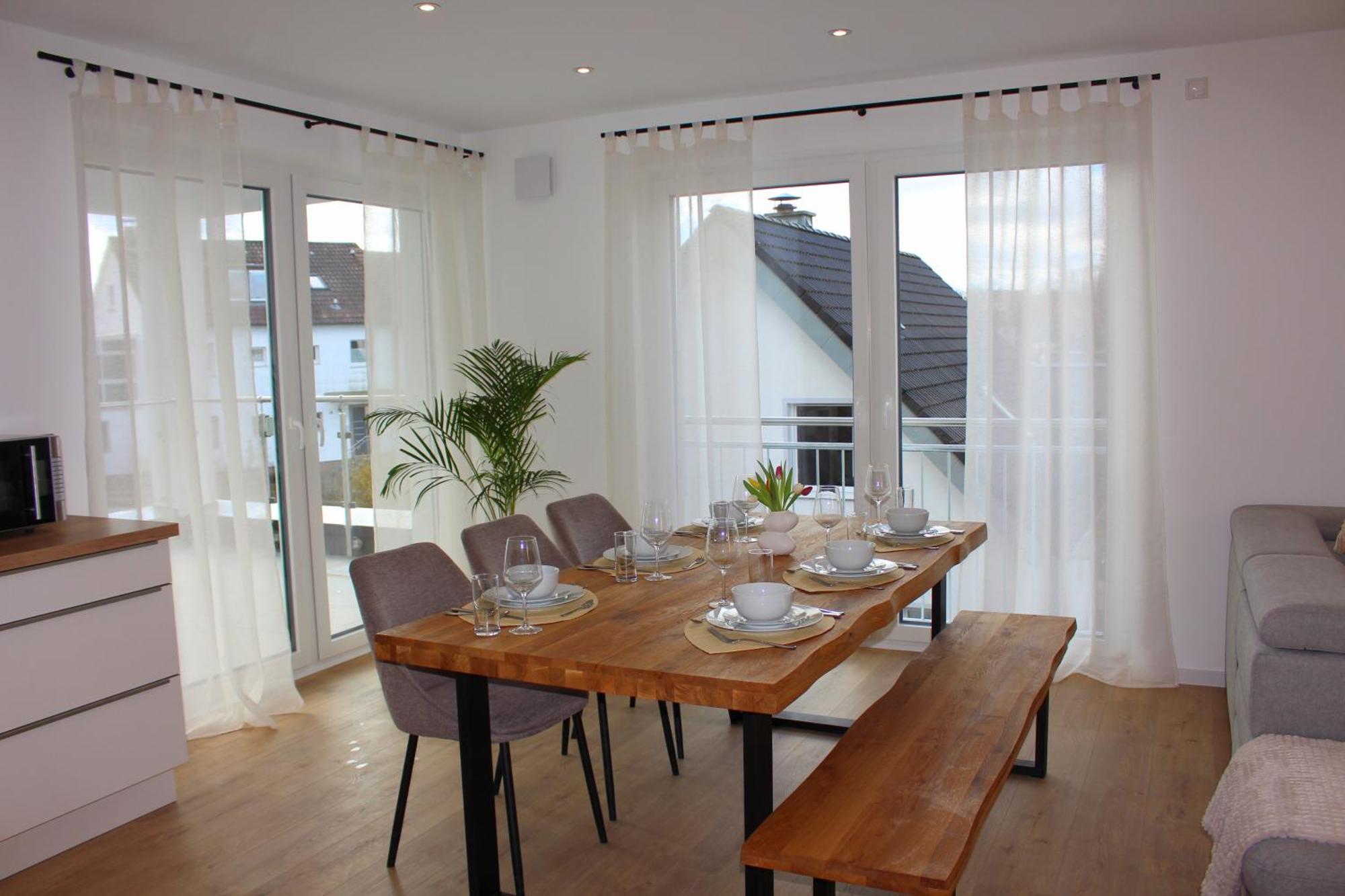 Apartment Mit Voll Ausgestatetter Kueche, Badewanne, Balkon, Parkplatz Vor Dem Haus, Ruhig Gelegen, Ada4 Kulmbach Kültér fotó