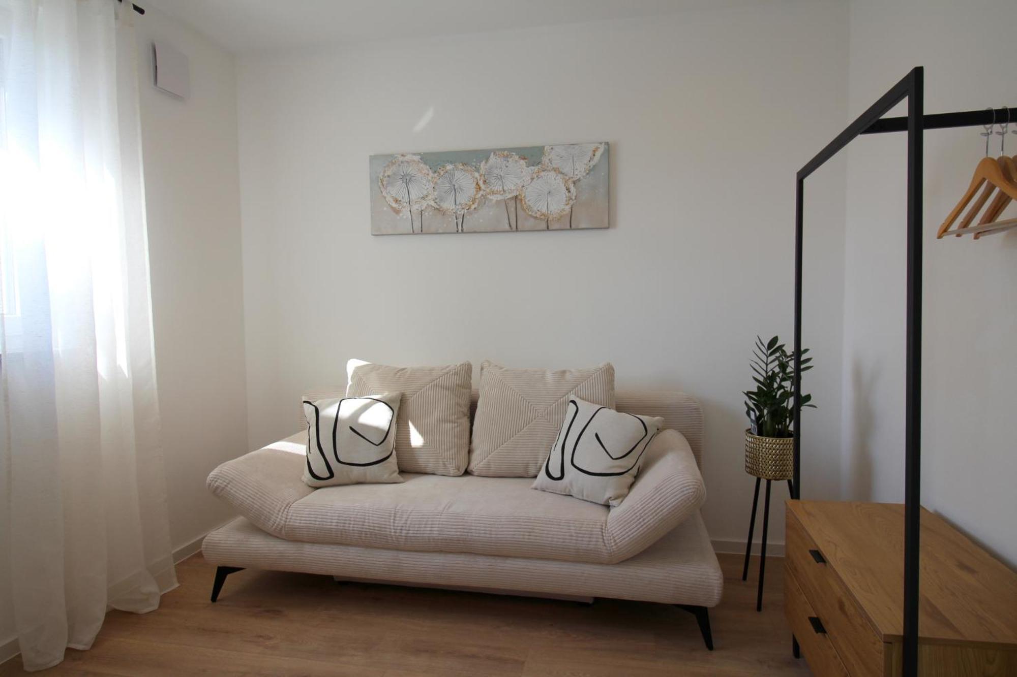Apartment Mit Voll Ausgestatetter Kueche, Badewanne, Balkon, Parkplatz Vor Dem Haus, Ruhig Gelegen, Ada4 Kulmbach Kültér fotó