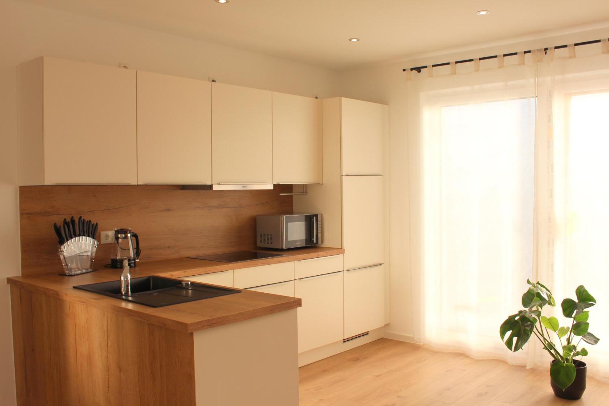 Apartment Mit Voll Ausgestatetter Kueche, Badewanne, Balkon, Parkplatz Vor Dem Haus, Ruhig Gelegen, Ada4 Kulmbach Kültér fotó
