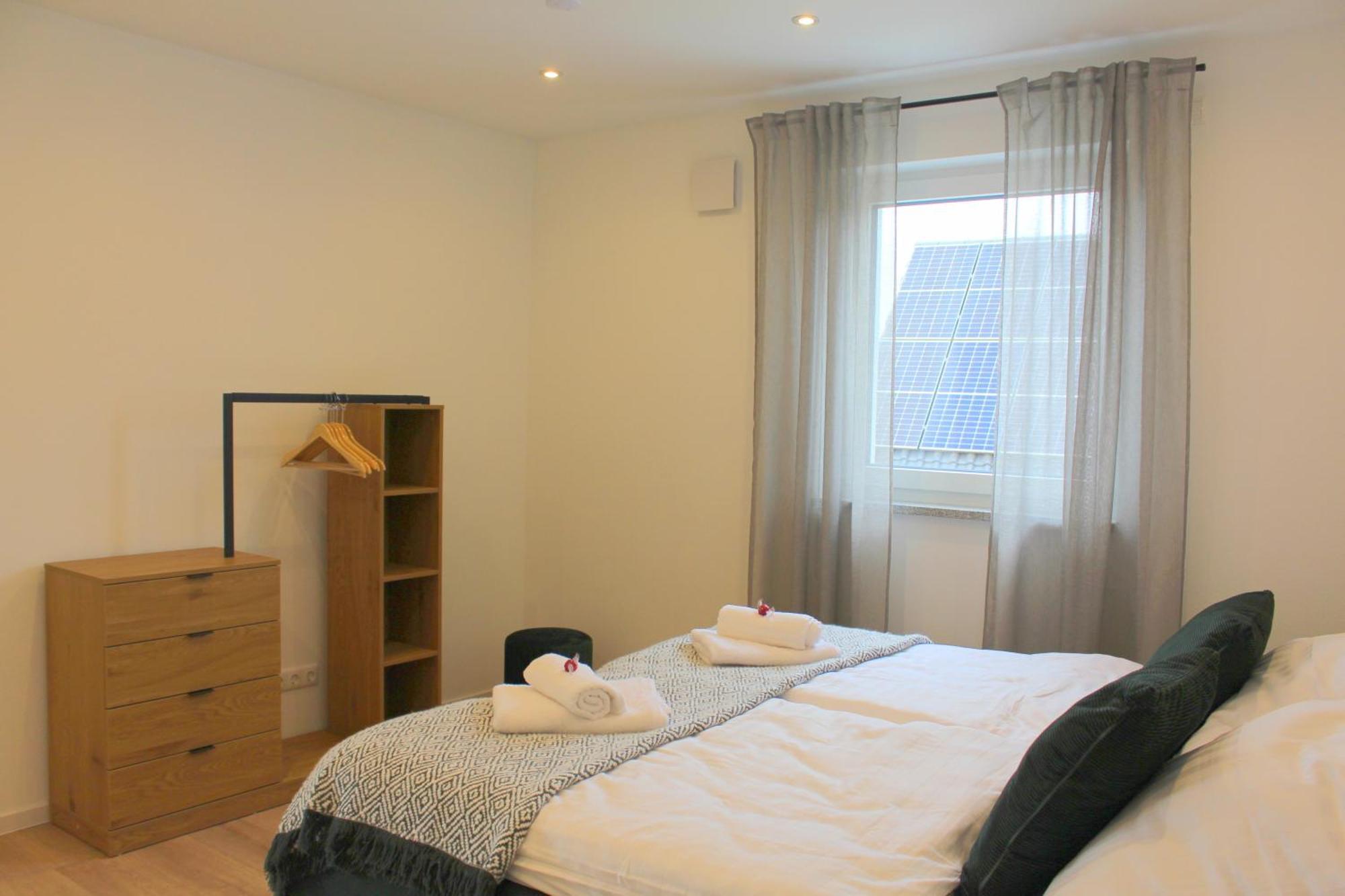 Apartment Mit Voll Ausgestatetter Kueche, Badewanne, Balkon, Parkplatz Vor Dem Haus, Ruhig Gelegen, Ada4 Kulmbach Kültér fotó