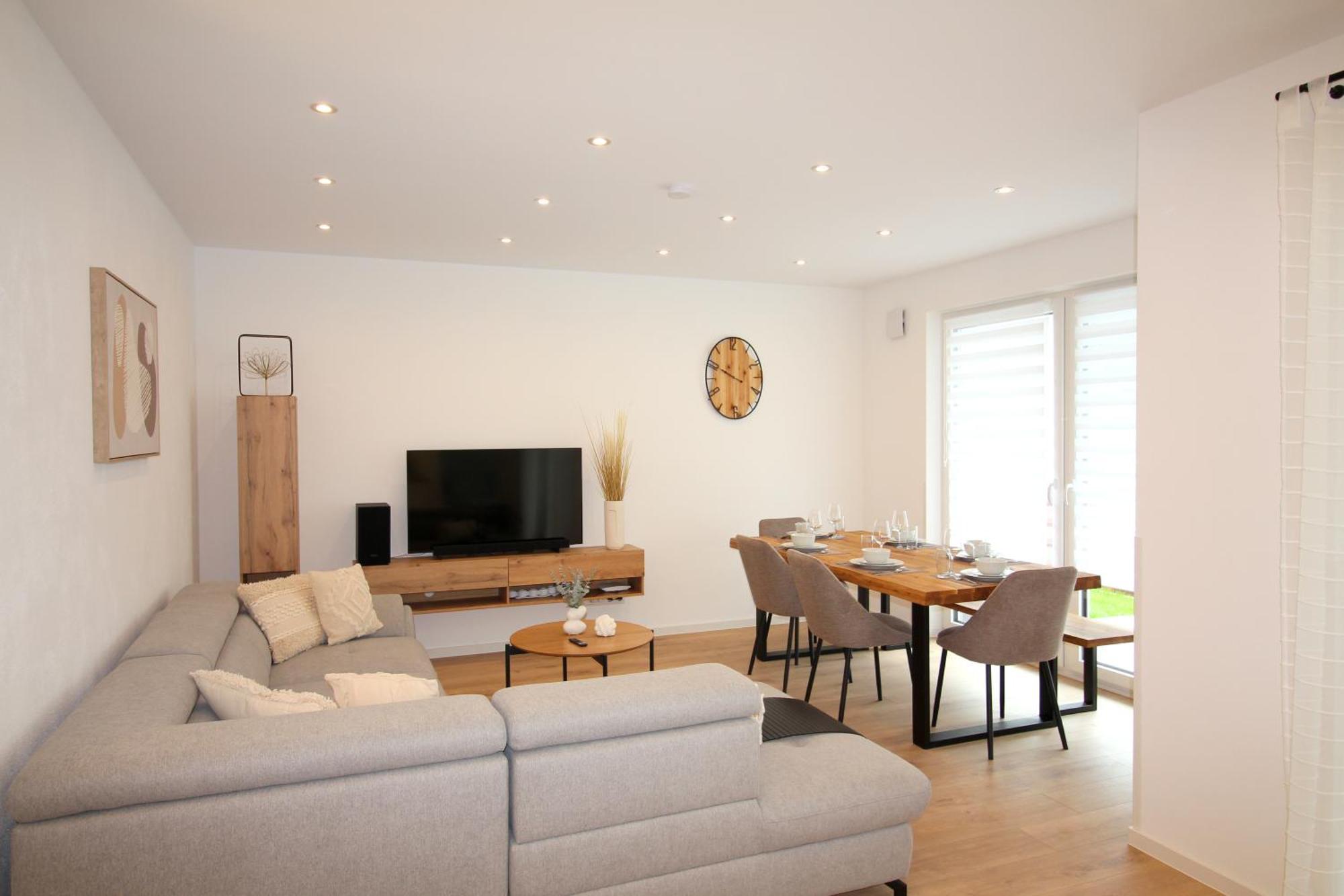 Apartment Mit Voll Ausgestatetter Kueche, Badewanne, Balkon, Parkplatz Vor Dem Haus, Ruhig Gelegen, Ada4 Kulmbach Kültér fotó